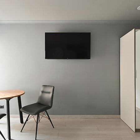 Loft design studio apartment Riga Eksteriør billede